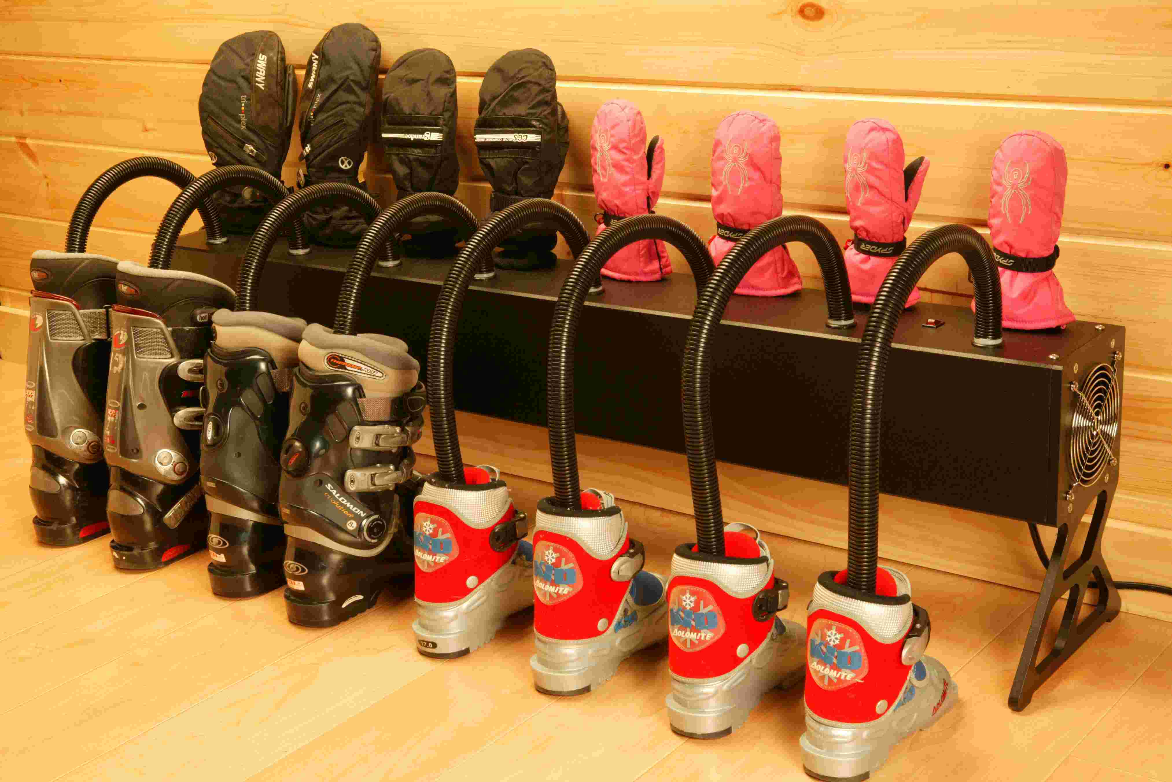 Chinook Ski Boot Dryers Drying Systems for FAST comercial and